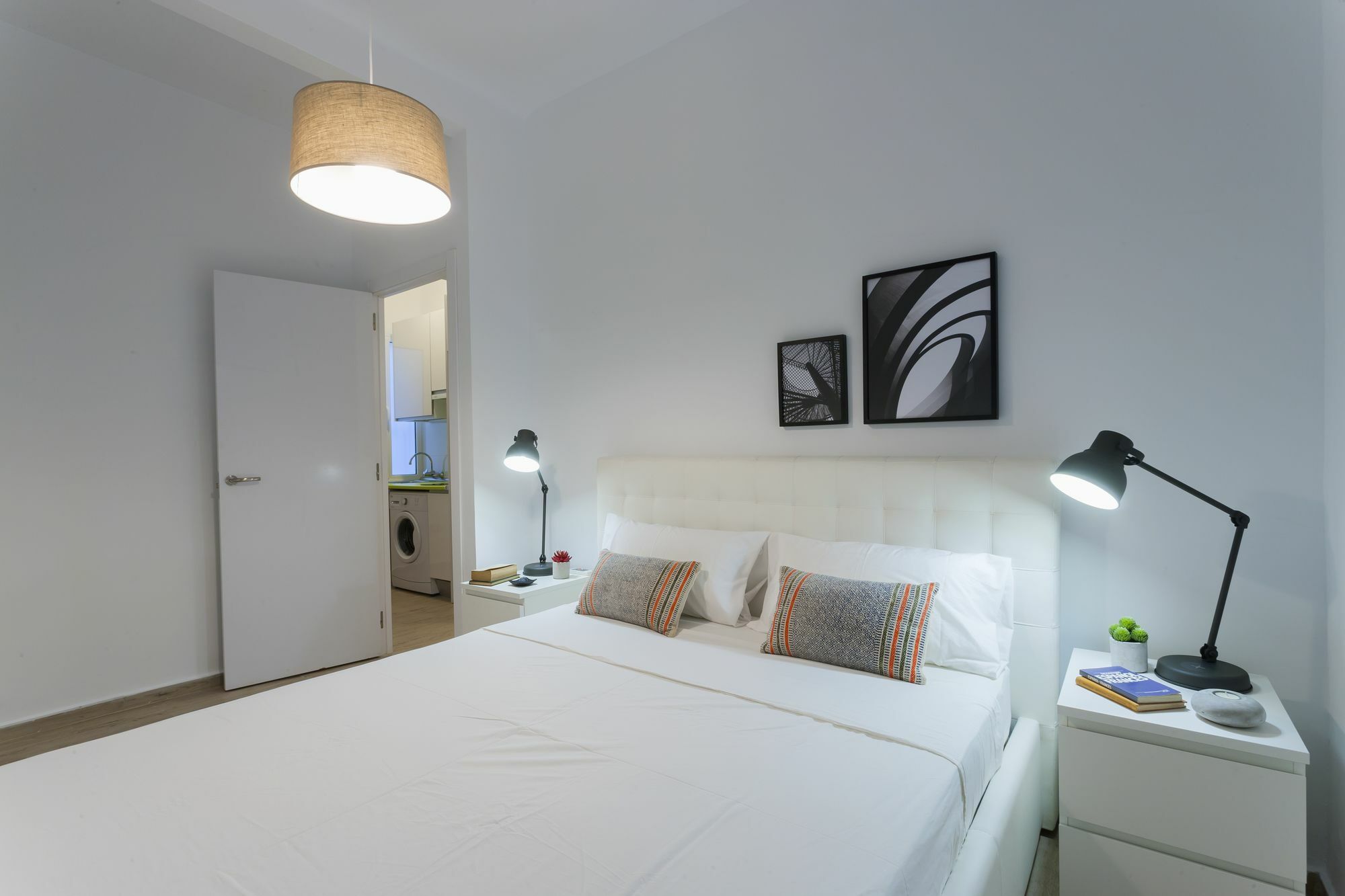 Dobo Rooms Ronda De Segovia Madryt Zewnętrze zdjęcie